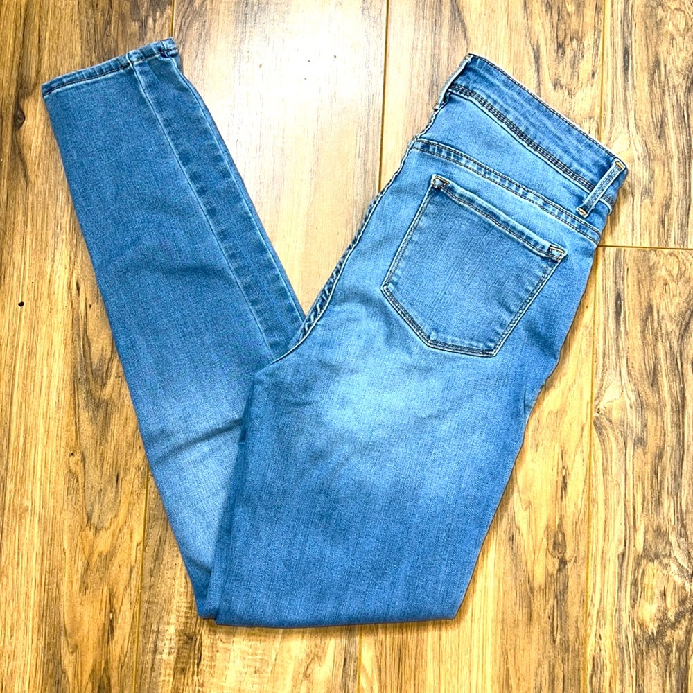 Size 4 Stretchy Jeggings
